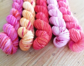 Roses are red - 5 x 20g mini set Hand dyed yarn mini skeins merino wool and nylon 75/25  4ply sock minis knitting yarn UK