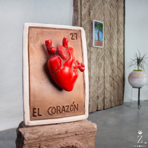 Loteria kaart El Corazon #27, sculpturale kunst aan de muur.