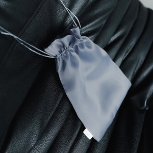 Crossbody bag Canvas Shoulder bag Drawstring bag Stylish sustaiability Minimalist bag image 2