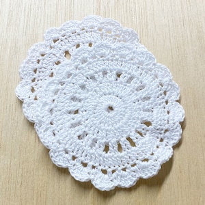 White doilies, READY TO SHIP, crochet, cotton thread doilies, handmade, 3-1/4&#39;&#39; round doily, white coaster, 1, 2, or 4 pieces, C34