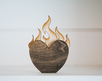 Decoración de estantería Corazón de fuego de leña