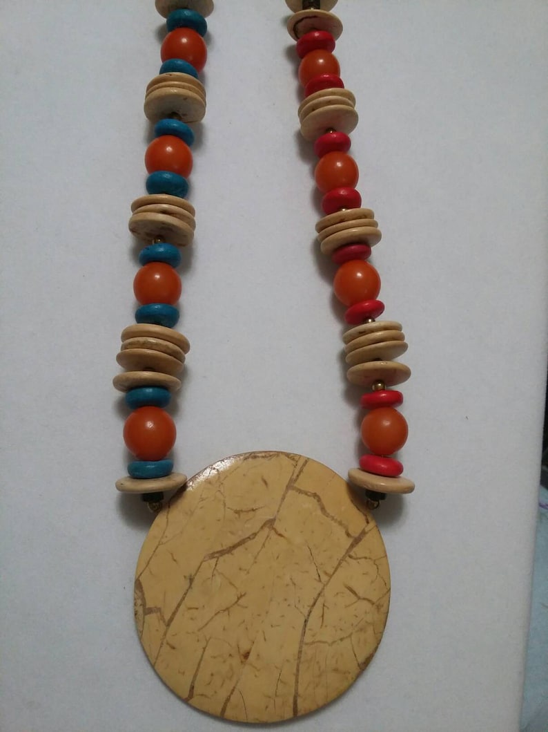 Vintage Wood Beaded beach jewelry multi colored multi shaped pendant necklace