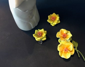 70s floral pin and clip earrings