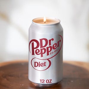 Bougie de soja parfumée Diet Dr. Pepper : cadeau de canette de soda recyclée