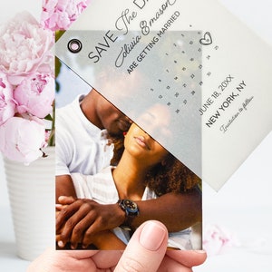 | IMPRIMÉ Photo Save the Date Calendar Card, Vellum Invitations, Foiled Vellum, Calendrier Save the Date, Mariage classique, Carte postale de remerciement