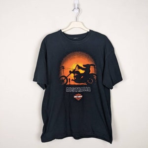 Harley Davidson eagle medium  t shirt Distressed  preloved 2005 vintage  motorcycle biker vintage ~ grunge  t shirt unisex