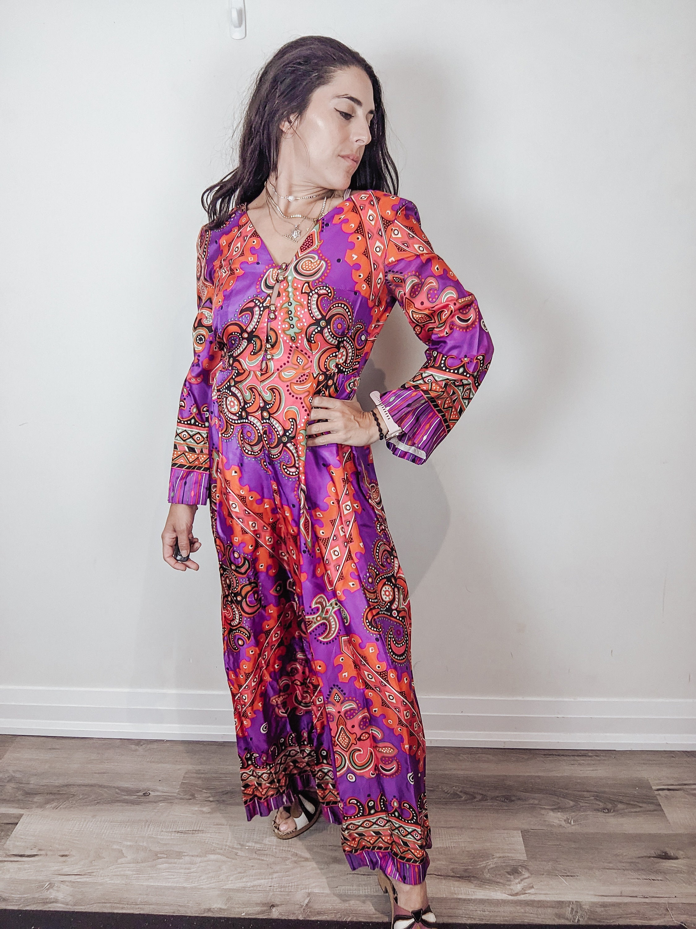 Vintage 1960s /70s Retro polyester wide leg jumpsuit funky and psychedelic pattern  groovy Size Small one piece set