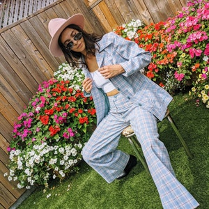 Vintage blue and pink plaid Retro Polyester 1970s suit flared leg ,disco collar  |  vintage VTG workwear |  oversized Suiting menswear