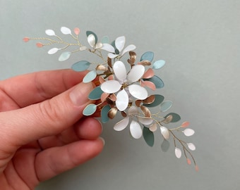 Hair comb with flower design