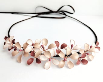 Hair Crown with delicate blossoms in ivory-nude