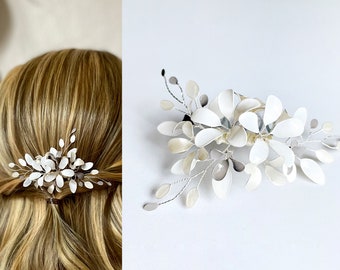 Hair comb with flower design