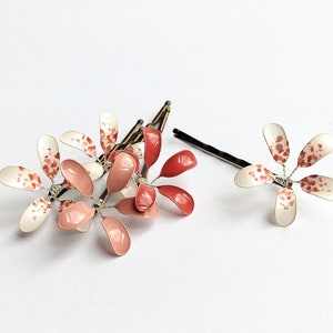 Hair clips with flowers blush pinks image 2