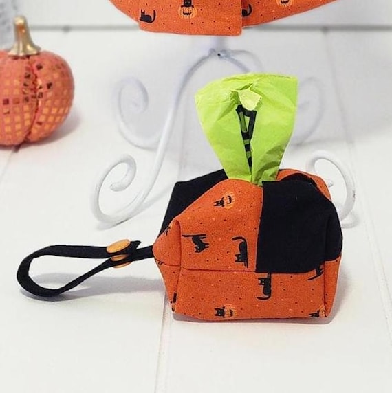 Bewitching Black Cat Poopy Bag Holder - Poopy Bag Holder with Snap Clip
