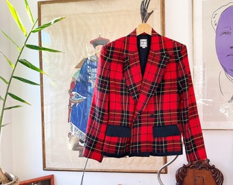 Vintage Trinder and Boylan Red Plaid Blazer with Black Satin Pockets Size 8