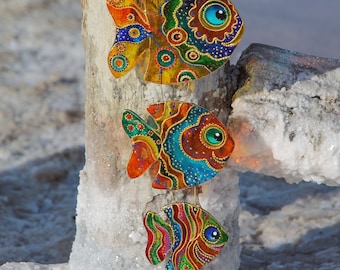 Pannello da parete trasparente a forma di pesce in vetro, acchiappasole da esterno per finestre dipinte a mano, idea regalo di compleanno luminosa, collezione Sea