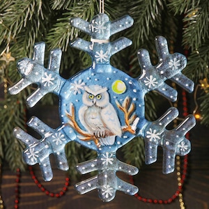 Hand Painted Snowy Owl Snowflake Ornament - Fused Glass Christmas Decor, Arctic Themed Gift, Frosty Blue Home Decor