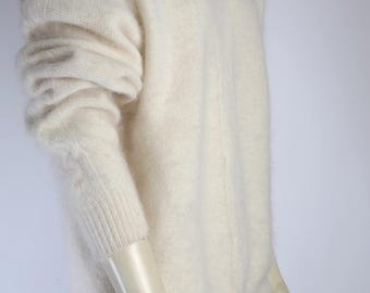 Sweter Vintage Talbots w kremowym kolorze, z miękkiej dzianiny z mieszanki wełny jagnięcej i angory, w rozmiarze M