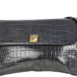Vintage Black Croco Embossed Leather Flap Turn Lock Shoulder Bag