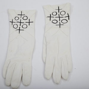 Vintage White XOXO Hand Painted Leather Long Gloves Size 6 image 2