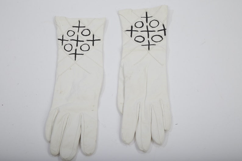 Vintage White XOXO Hand Painted Leather Long Gloves Size 6 image 2