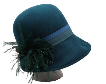 Vintage Scala Emerald Green Wool Felt Feather Cloche Hat One Size