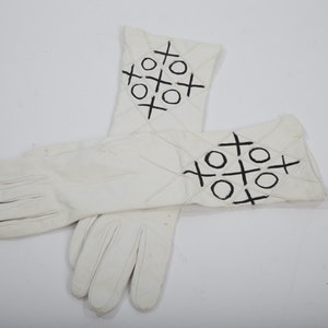 Vintage White XOXO Hand Painted Leather Long Gloves Size 6 image 5