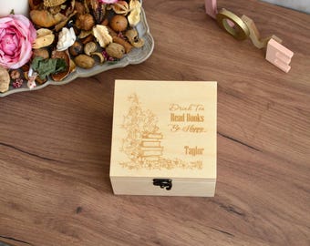 Gepersonaliseerde houten theedoos - Tijd om te genieten in de geest van de theedrank is er een van rust, comfort en verfijning.