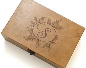 Monogrammed engraved box, Personalized jewellery box, Wood Memory box, Wooden Keepsake box, Custom Storage box Christmas gift for her