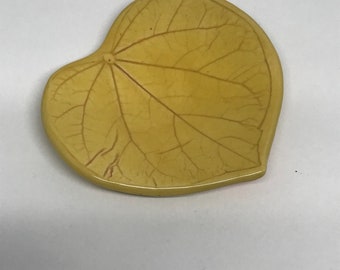 Heart-Shaped Leaf Dish 3-4"