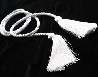 Tasselled rope / cords - White 178cm