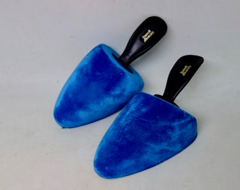 russell and bromley shoe tree