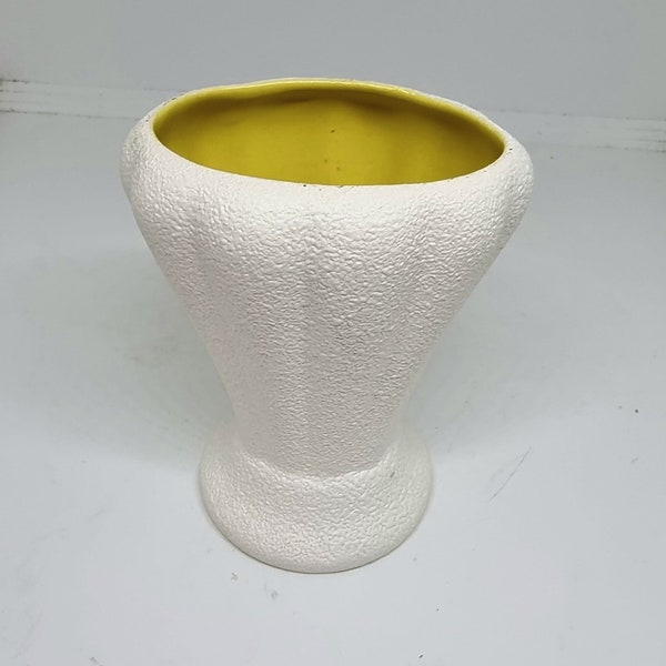 Vintage Australian Diana Pottery Art Deco Style White and Yellow Vase - Australian Pottery Vase by Diana - V18