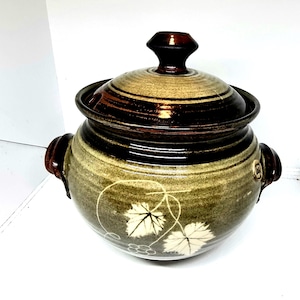 Vintage Australian Pottery Lidded Casserole Dish by Bill Gottschling - Large Studio Pottery Casserol