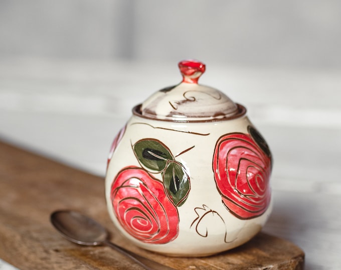 Featured listing image: Handgemachte Zuckerdose mit Rosenmotiv – Keramik Unikat, | Rosen-Serie von Dörthe Ries
