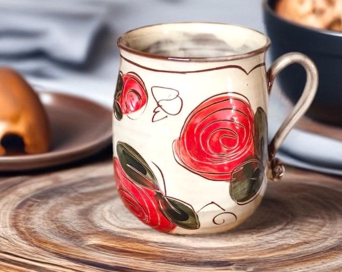 Featured listing image: Handgemachte Keramiktasse mit Rosenmotiv - Töpferkunst für Kaffee, Tee & heiße Schokolade