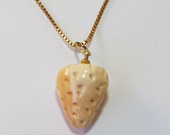 Coral Strawberry Necklace Italian  Vintage Mediterranean  Minimalist Undyed Certificate