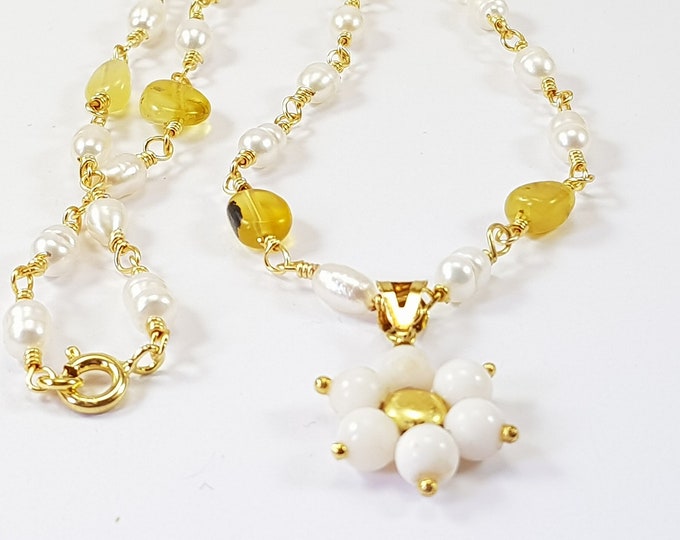 Necklace White Coral Pendant ExtraWhite Citrine Pearls chain   Italian Korallenanhänger Genuine Natural Not dyed (NO-BAMBOO) Certificate