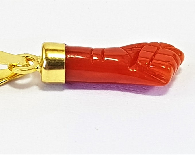 Red Coral Hand Pendant Full Bodied Handcarved Clenched Fist Amulet Koraal Cornicello Not dyed (NO-BAMBOO) Certificate