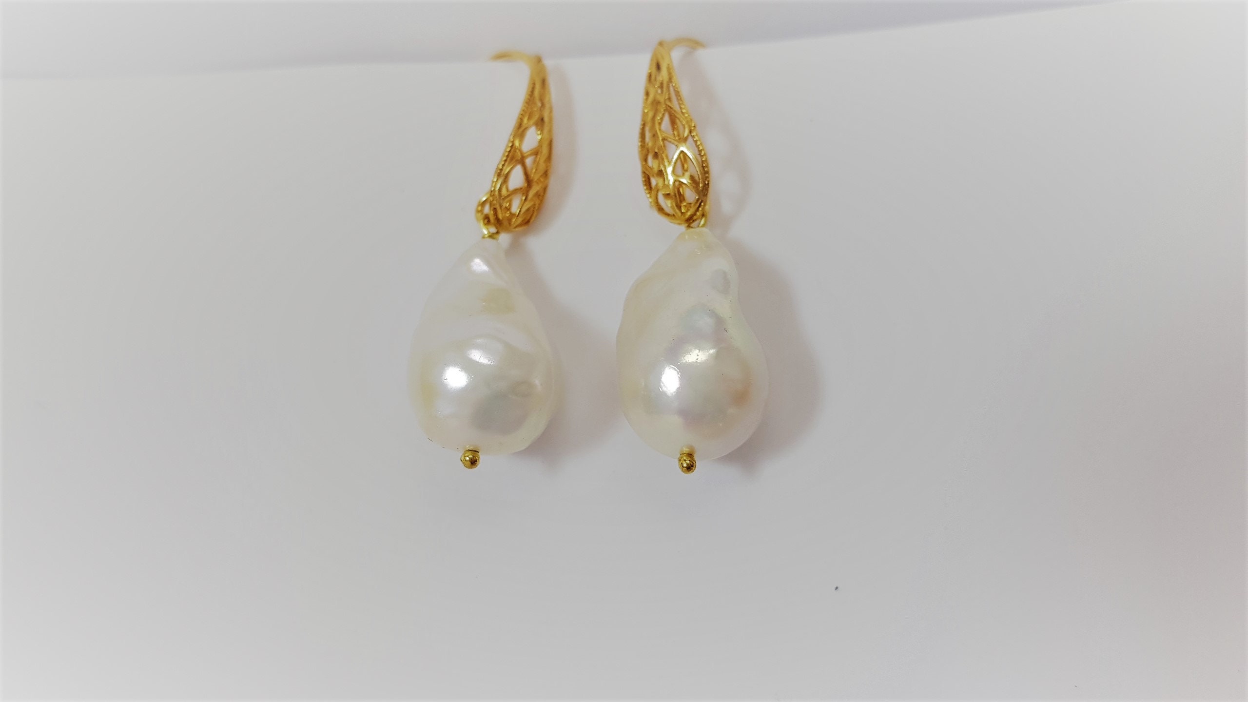 Boucles D'Oreilles Pendantes Baroque Perles - Alliage Zinc Doré - Pour Femme - Neuf Avec étiquettes