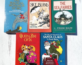 Wizard of Oz Vintage Books Frank Baum Illustrated Magic Christmas Santa Clause Fairy