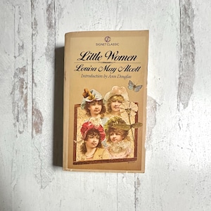 Children&#39;s Vintage Book Little Women Louisa May Alcott Classic Paperback