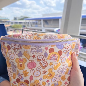 Bolsa tiracolo estilo pochete de nylon inspirada em parques temáticos de tamanho grande &quot;Outono é minha favorita&quot;