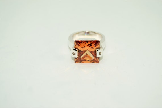 Vintage Gemstone Cocktail Ring - image 1