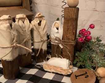 Rustic primitive nativity/ Mary Joseph Baby Jesus wise men