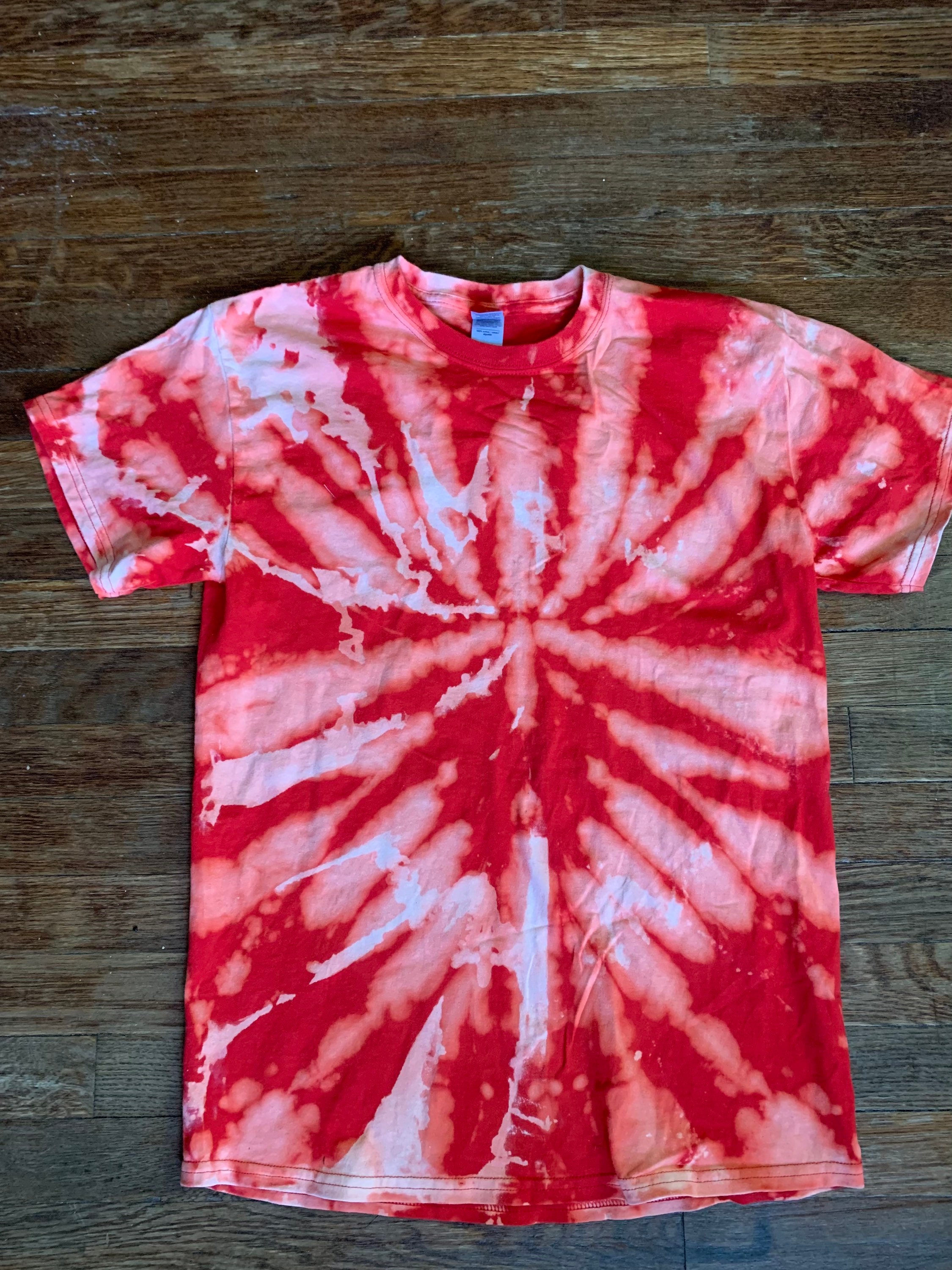 Red shirt bleach tie dye new arrivals