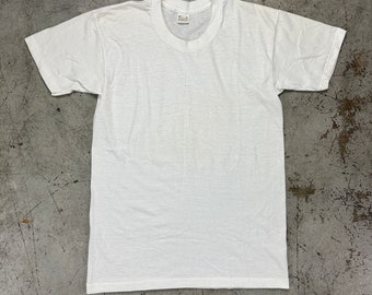 small basic white t shirt 80s vintage