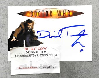 デイヴィッド・テナントのサイン入り8x10ドクターフー写真 - ジョンへ