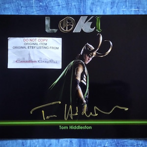 Tom Hiddleston Hand Signed Autograph 8x10 Photo COA