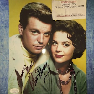 Robert Wagner Hand Signed Autograph 8x10 Photo JSA COA