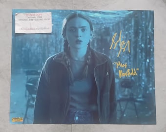 Sadie Sink Hand Signed Autograph 11x14 Photo COA - Etsy
